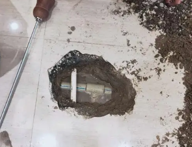 石楼卫生间测漏水